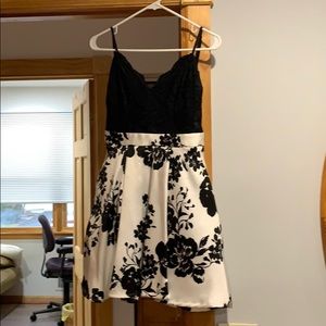 Black/white party dress